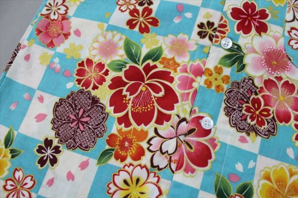 画像5: 鯉口シャツ【市松に桜尽くし/水色系】 Ｓ・Ｌ寸　大人用 男性女性兼用 青系 (5)