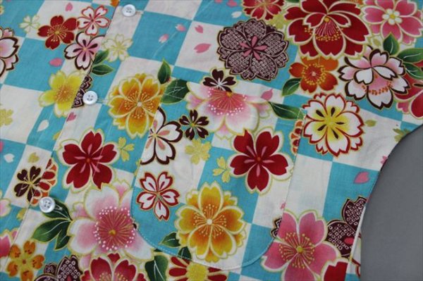 画像6: 鯉口シャツ【市松に桜尽くし/水色系】 Ｓ・Ｌ寸　大人用 男性女性兼用 青系 (6)