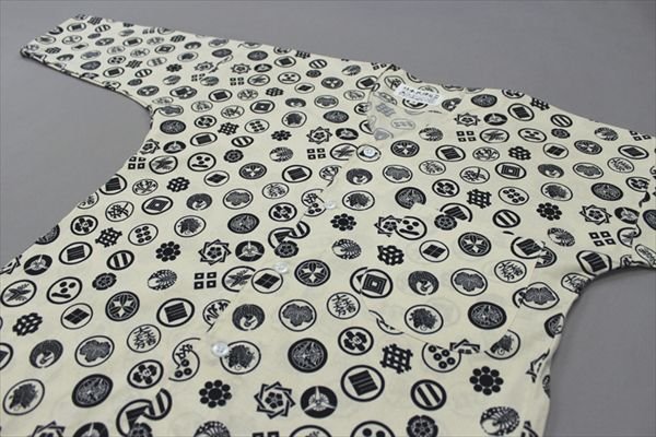 画像3: 鯉口シャツ【武将家紋づくし　生成り・エンジ・紺】 Ｓ・Ｍ・Ｌ・ＬＬ・３Ｌ寸　大人用 男性女性兼用 白系 赤系 青系 edo0445 edo0446 edo0447 (3)