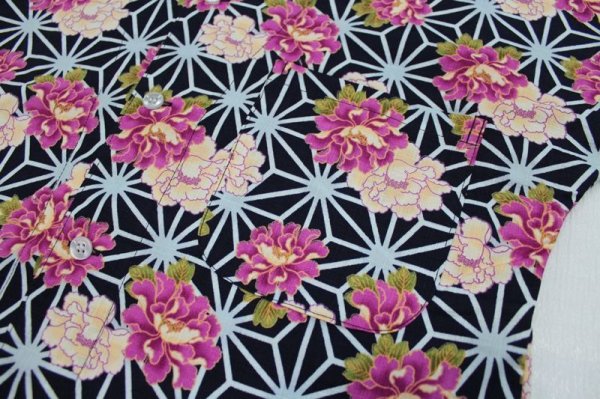 画像6: 鯉口シャツ【麻の葉に牡丹/濃紺】 M・L寸 大人用 男性女性兼用 青系 (6)