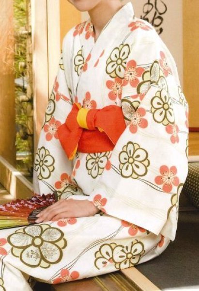 【Q3210】Ｓお仕立て上がり綿浴衣　薄黄緑色地に花柄　総絞り Q3210】Sお仕立て上がり綿浴衣 薄黄緑色地に花柄 総絞りの通販