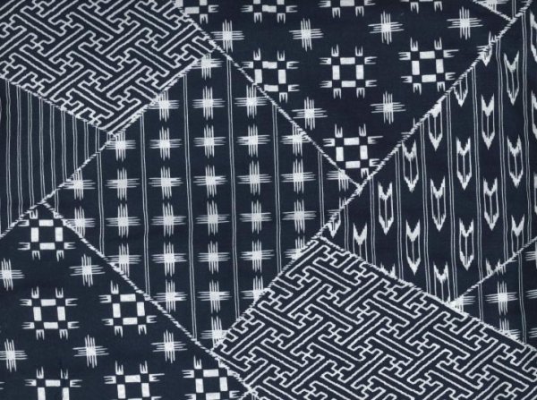 画像2: 反物・仕立て上がり(女仕立) お揃い浴衣【絣柄・紗綾形(さやがた)】 (2)