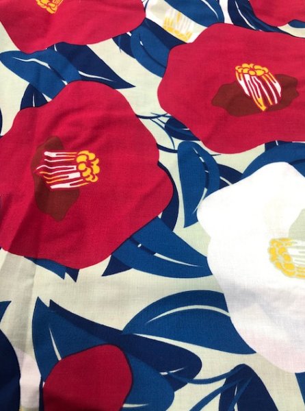 画像2: 【女性用柄】旅館用仕立て上がり人形袖浴衣 S・M・L・LL【つばき】 (2)